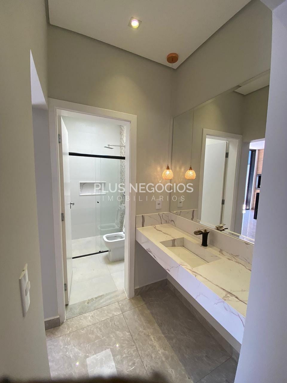 Casa, 4 quartos, 250 m² - Foto 19