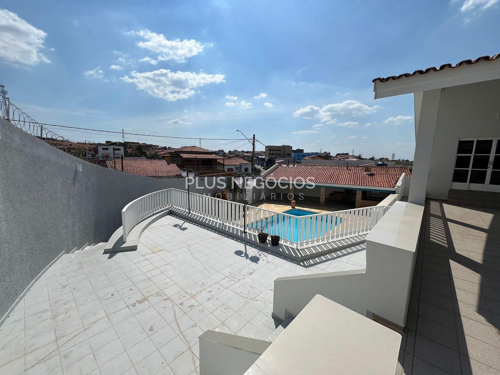 Casa, 3 quartos, 380 m² - Foto 1