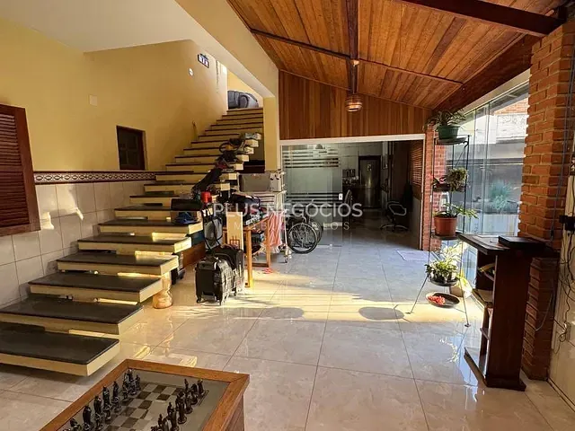 Casa com 442m² 3 quartos e 3 banheiros, à venda, no bairro Jardim Ibiti do Paço em Sorocaba