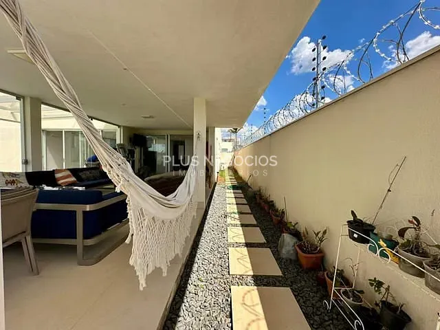 Casa com 1000m² 4 quartos e 5 banheiros, à venda ou para alugar, no bairro Chácaras Residenciais Santa Maria em Votorantim
