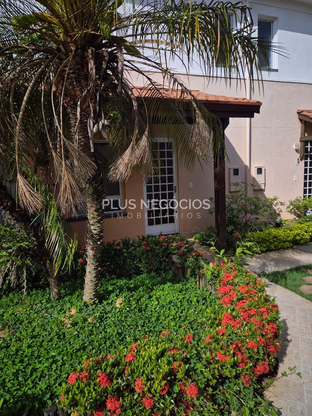 Casa, 2 quartos, 67 m² - Foto 1