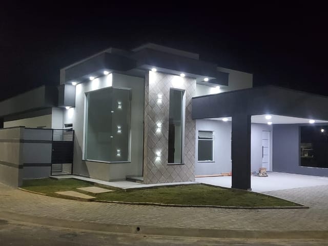 Casa com 150m² 3 quartos e 2 banheiros, à venda, no bairro Centro em Tremembé