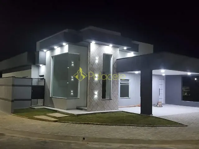 Casa com 150m² 3 quartos e 2 banheiros, à venda, no bairro Centro em Tremembé