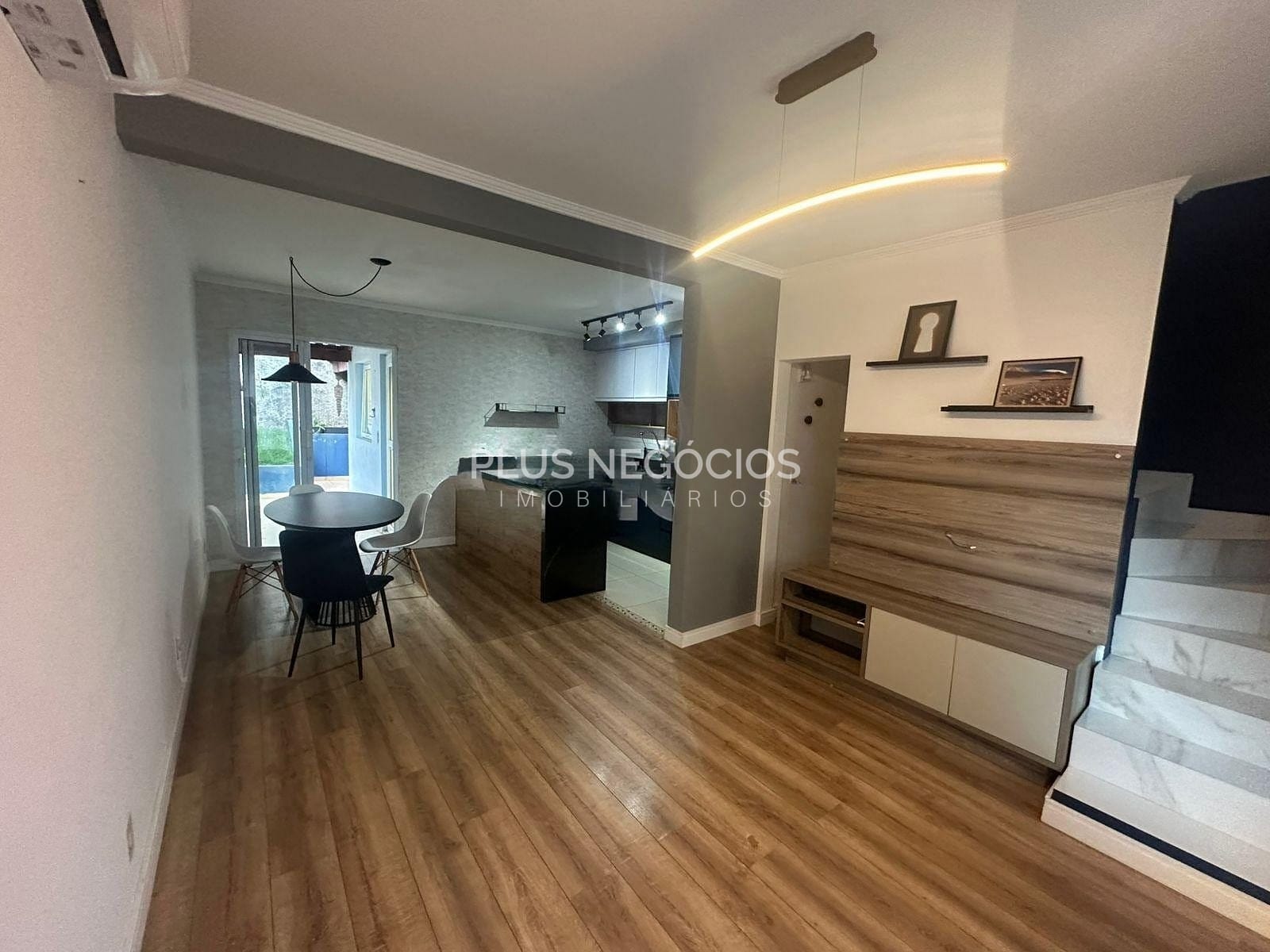 Casa, 4 quartos, 100 m² - Foto 1