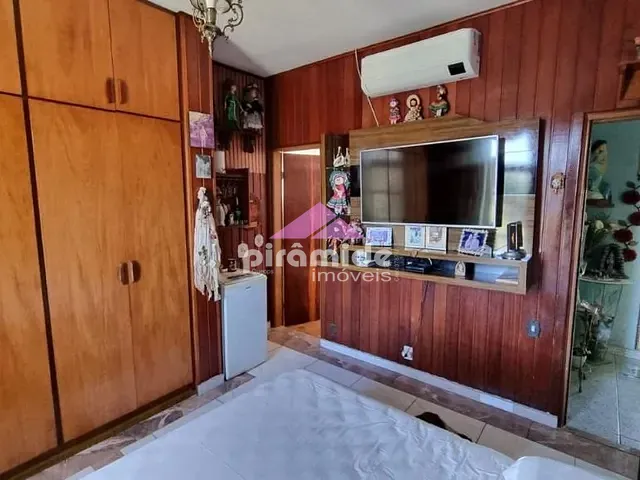 Casa com 924m² 4 quartos e 5 banheiros, à venda, no bairro Monte Castelo em São José dos Campos