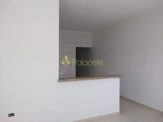 Casa com 132m² 2 quartos e 1 banheiro, à venda, no bairro Mantiqueira em Pindamonhangaba