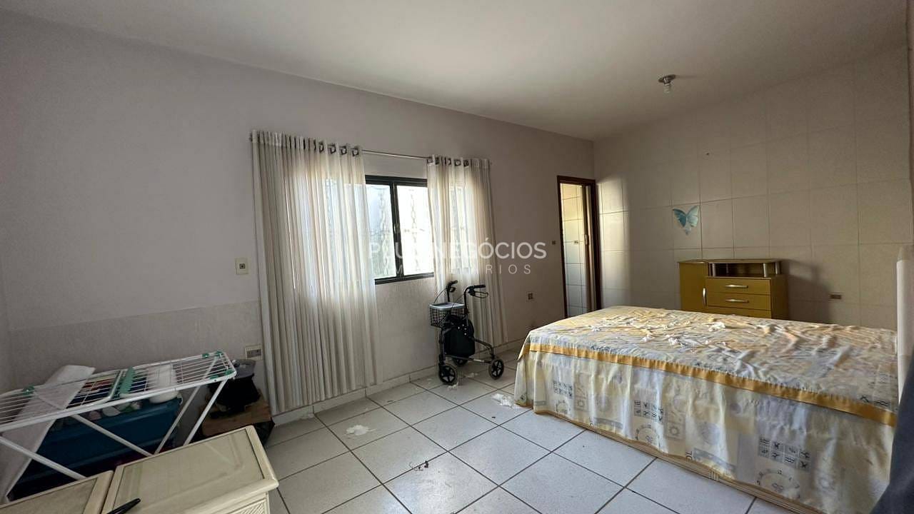 Casa, 5 quartos, 350 m² - Foto 9