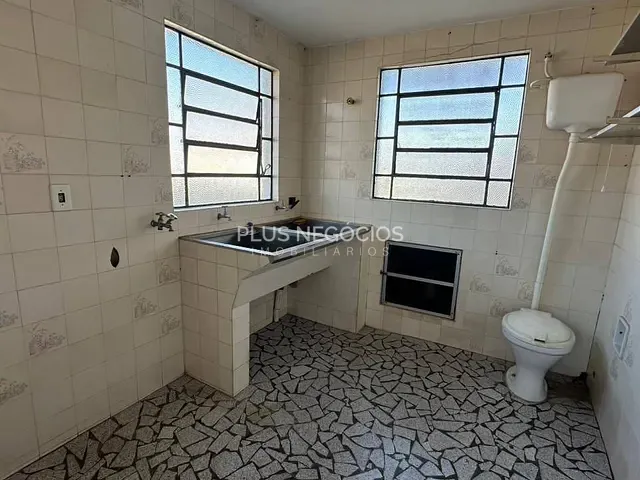 Casa com 350m² 5 quartos e 5 banheiros, à venda, no bairro Vila São João em Sorocaba