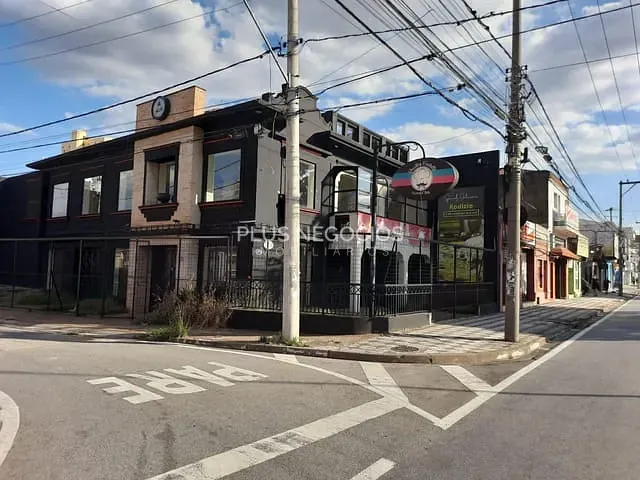 Casa com 384m², à venda, no bairro Jardim Vila Inglesa em Sorocaba