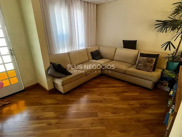 Casa com 186m² 3 quartos e 2 banheiros, à venda, no bairro Vossoroca em Votorantim