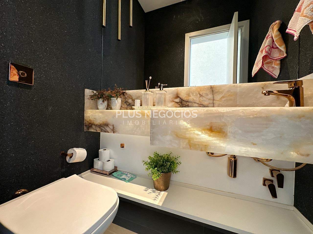 Casa, 3 quartos, 260 m² - Foto 15