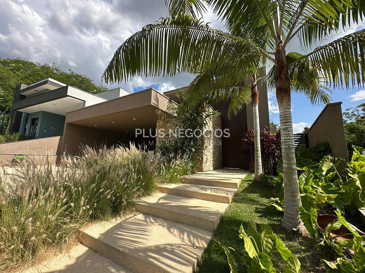 Casa, 3 quartos, 260 m² - Foto 1