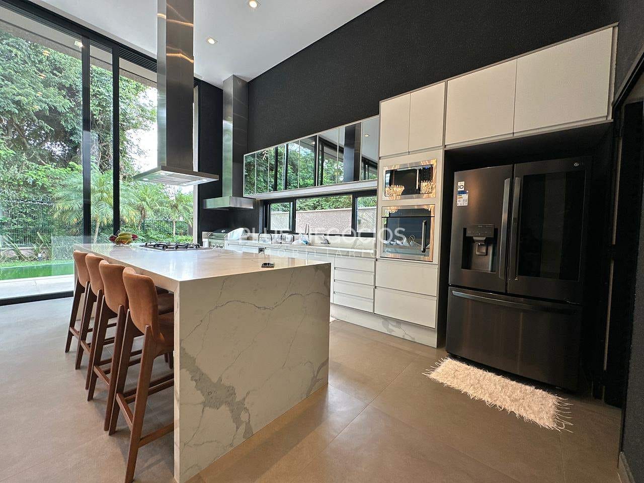 Casa, 3 quartos, 260 m² - Foto 29