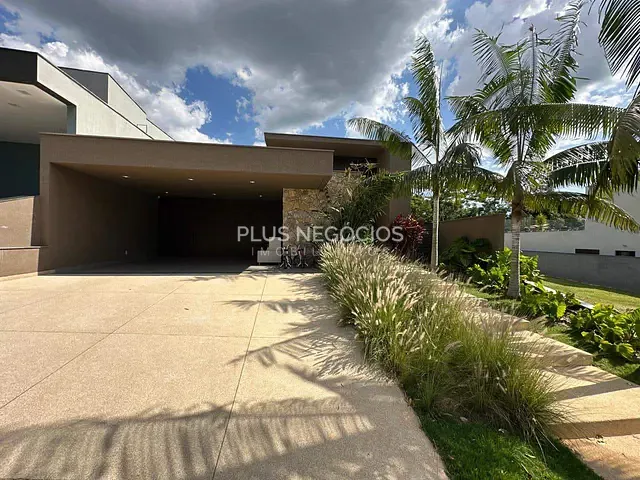 Casa com 554m² 3 quartos e 4 banheiros, à venda, no bairro Green Valley em Votorantim
