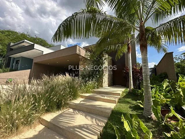 Casa com 554m² 3 quartos e 4 banheiros, à venda, no bairro Green Valley em Votorantim