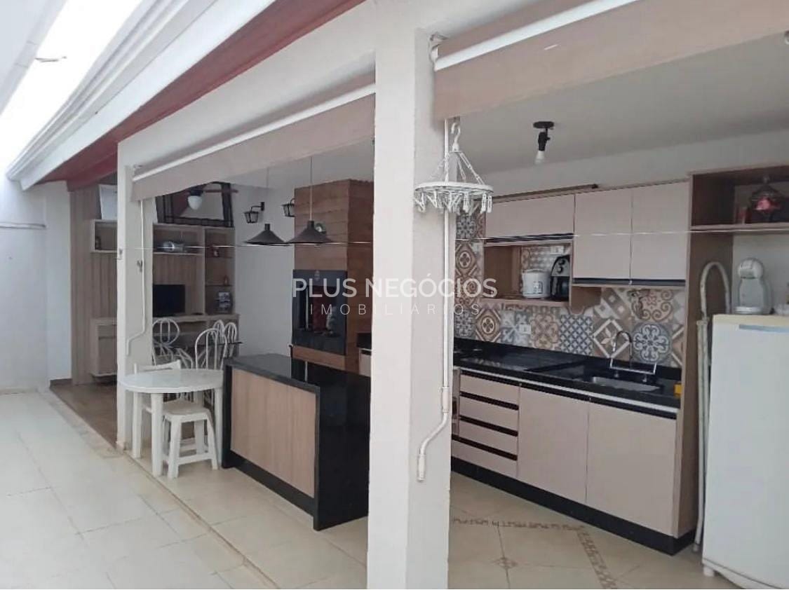 Casa, 3 quartos, 214 m² - Foto 13