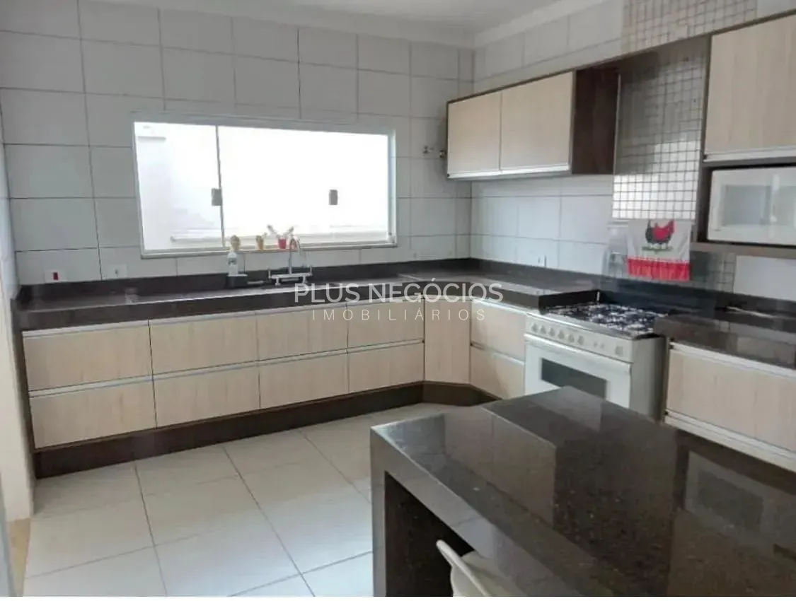 Casa, 3 quartos, 214 m² - Foto 12