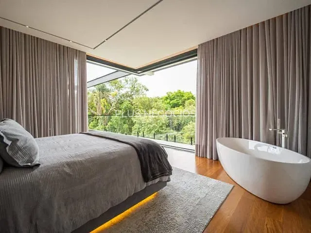 Casa com 1700m² 4 quartos e 8 banheiros, à venda, no bairro Parque Reserva Fazenda Imperial em Sorocaba