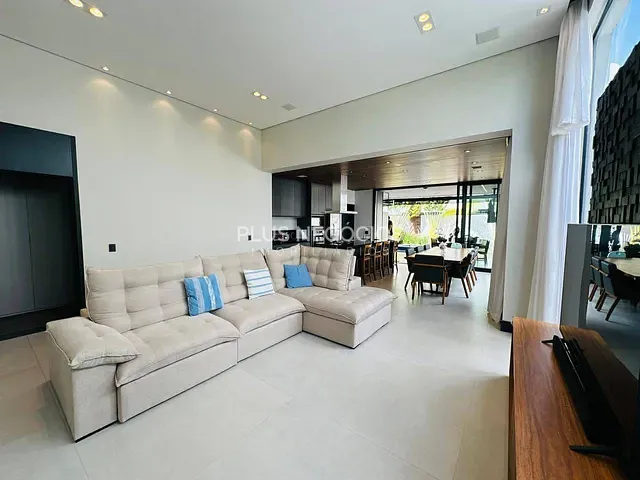 Casa com 415m² 3 quartos e 5 banheiros, à venda, no bairro Alphaville Nova Esplanada em Votorantim