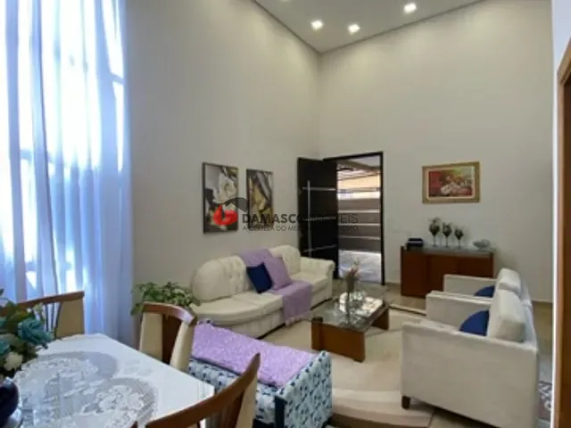 Casa com 264m² 3 quartos e 4 banheiros, à venda, no bairro Olímpico em São Caetano do Sul