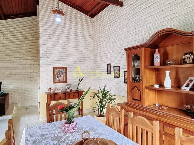 Casa com 600m² 5 quartos e 1 banheiro, à venda, no bairro Bela Vista em Pindamonhangaba