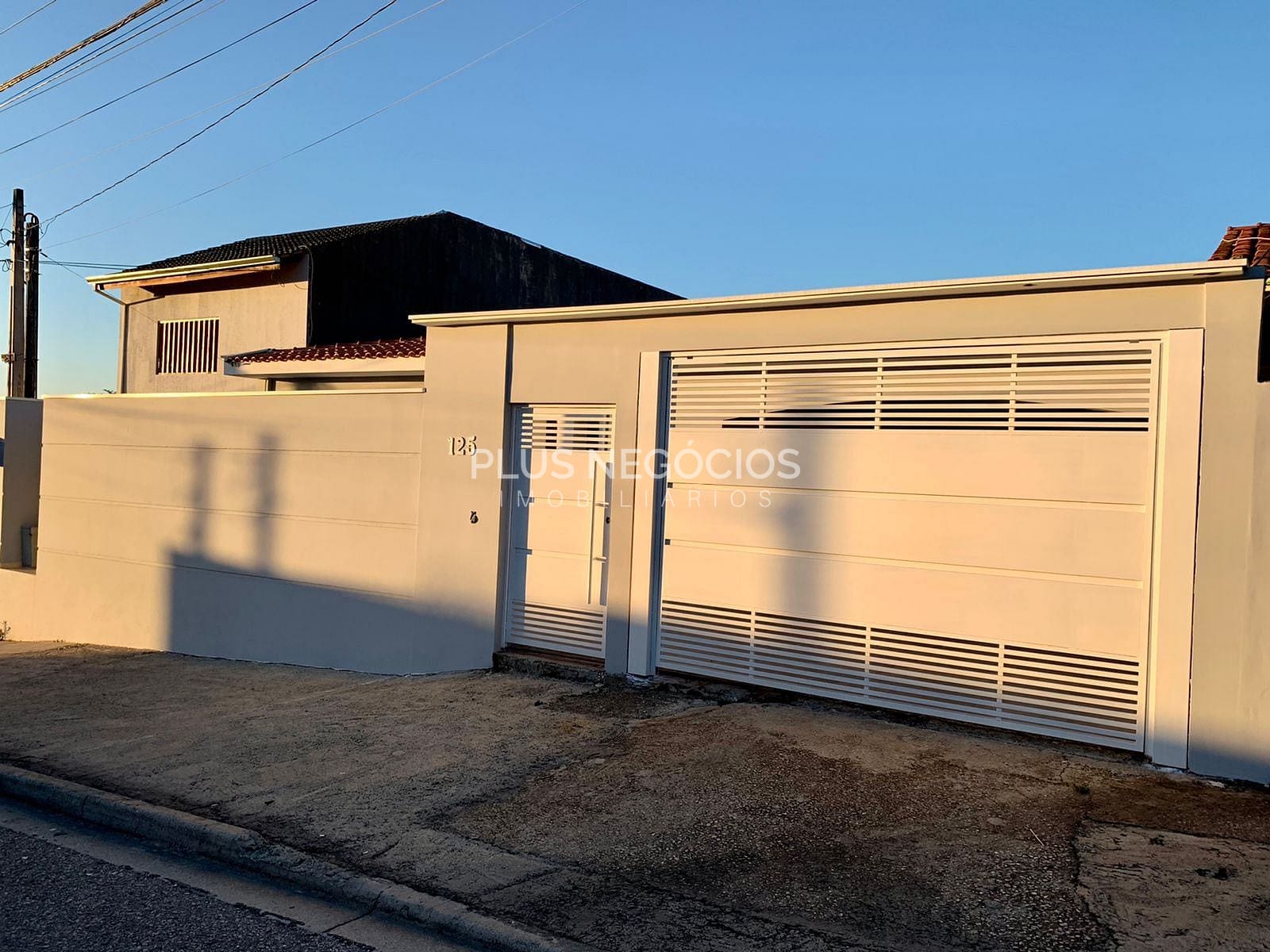 Casa, 3 quartos, 340 m² - Foto 1