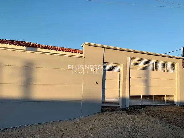 Casa com 500m² 3 quartos e 3 banheiros, à venda, no bairro Jardim Ipê em Sorocaba