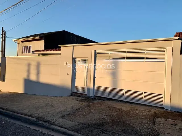 Casa com 500m² 3 quartos e 3 banheiros, à venda, no bairro Jardim Ipê em Sorocaba