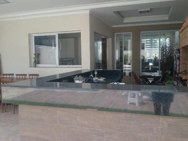 Casa com 390m² 3 quartos e 5 banheiros, à venda, no bairro Loteamento Residencial Campos do Conde II em Tremembé