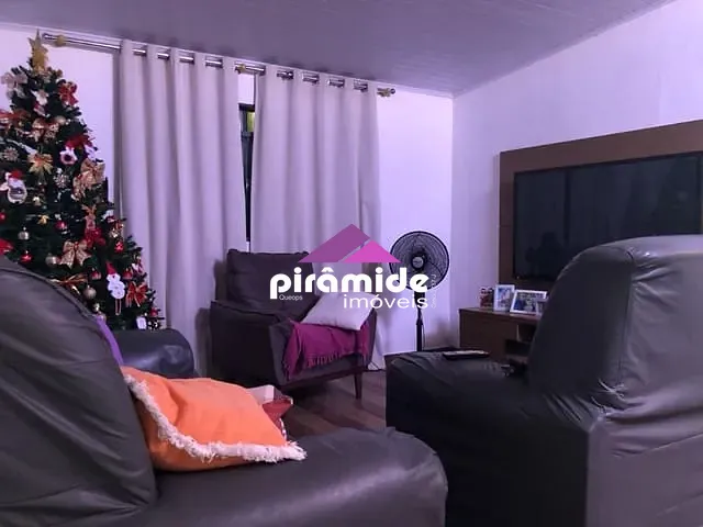 Casa com 312m² 3 quartos e 1 banheiro, à venda, no bairro Vila São Benedito em São José dos Campos