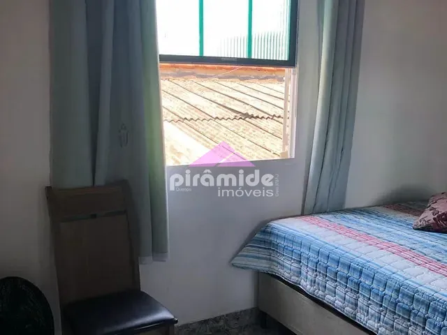 Casa com 312m² 3 quartos e 1 banheiro, à venda, no bairro Vila São Benedito em São José dos Campos