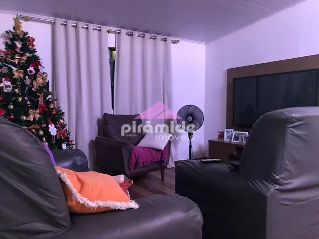 Casa com 312m² 3 quartos e 1 banheiro, à venda, no bairro Vila São Benedito em São José dos Campos