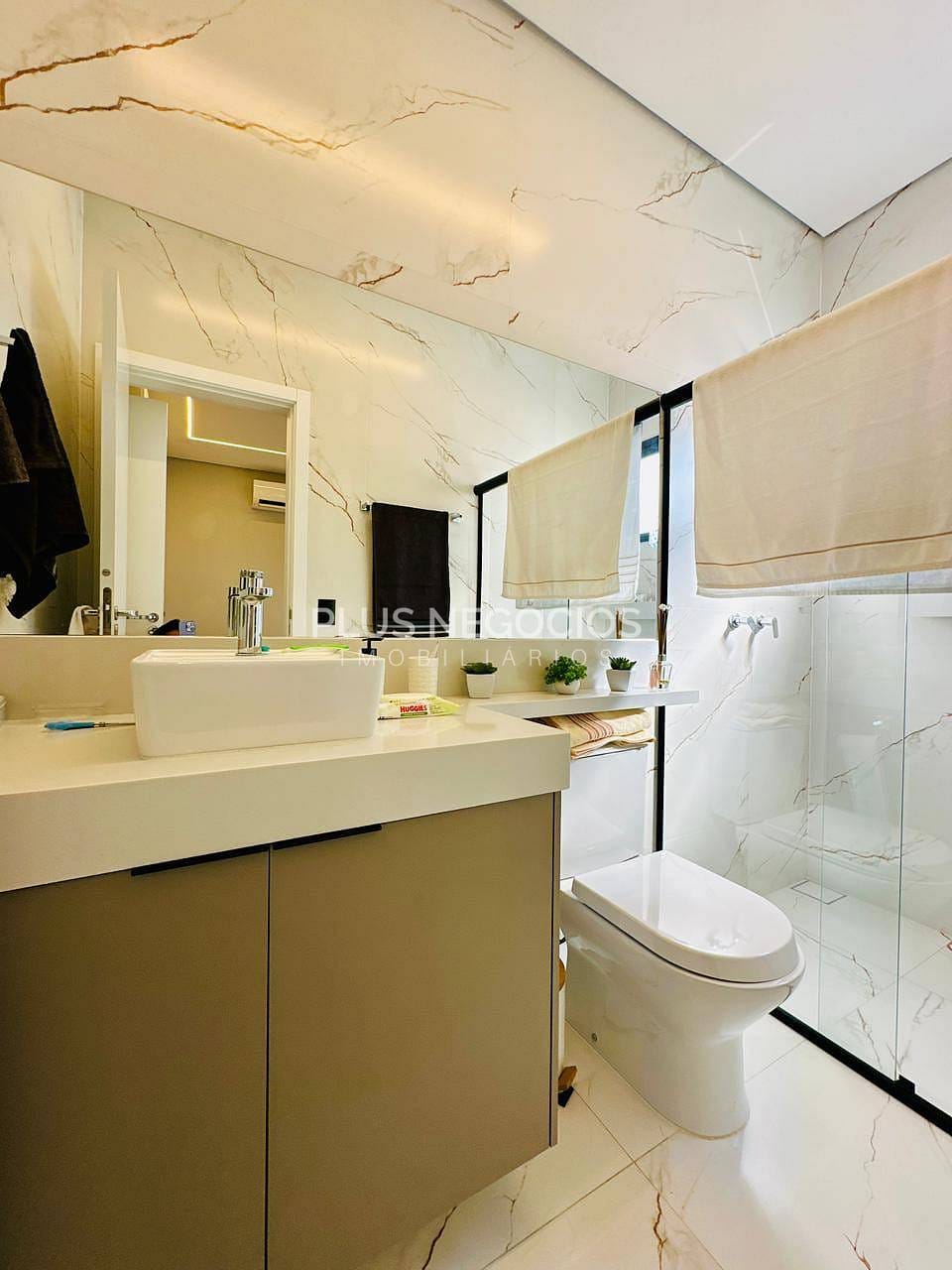 Casa, 3 quartos, 229 m² - Foto 27