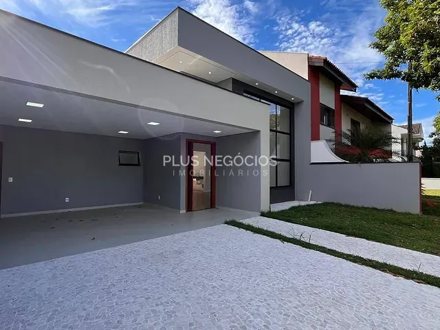 Casa com 300m² 3 quartos e 5 banheiros, à venda, no bairro Granja Olga II em Sorocaba