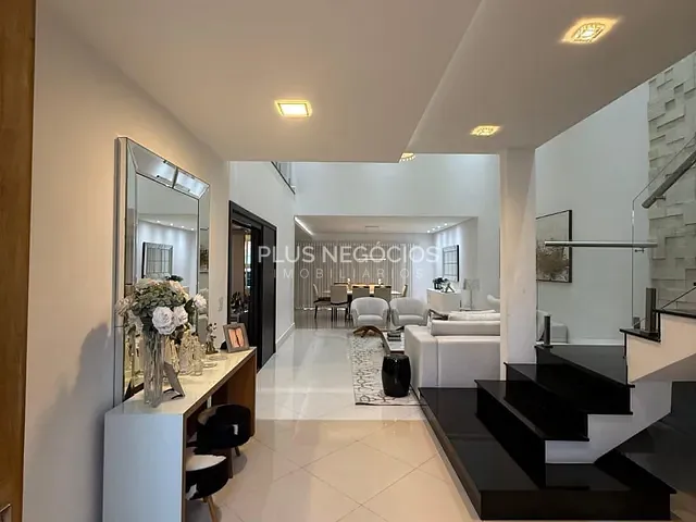 Casa com 368m² 4 quartos e 6 banheiros, à venda, no bairro Residencial Jardim Villagio Sola em Sorocaba