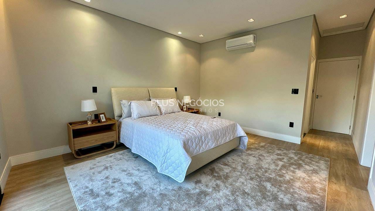 Casa, 4 quartos, 418 m² - Foto 35