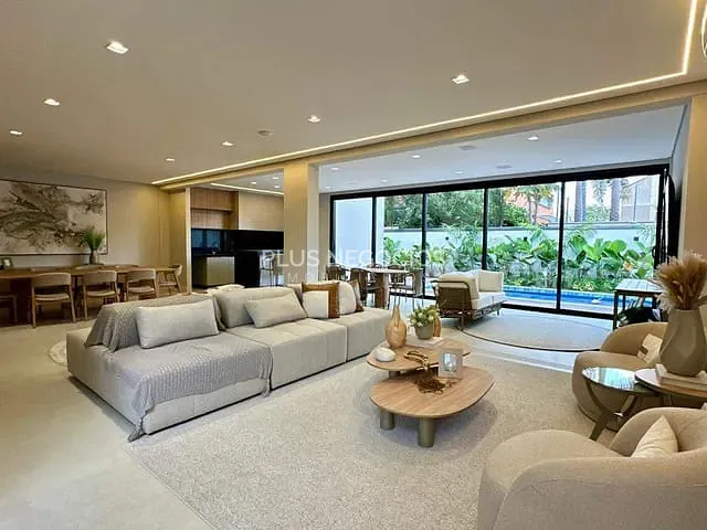 Casa com 453m² 4 quartos e 6 banheiros, à venda, no bairro Alphaville Nova Esplanada em Votorantim