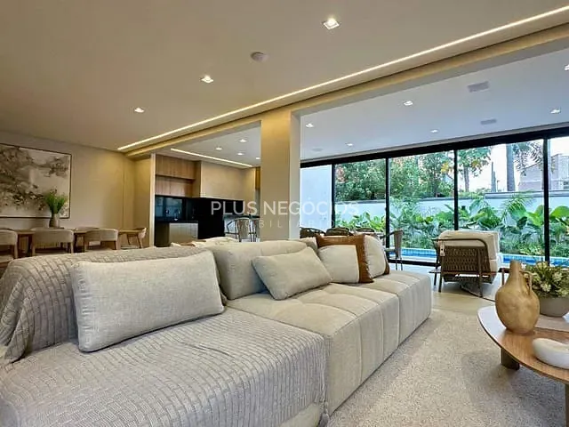 Casa com 453m² 4 quartos e 6 banheiros, à venda, no bairro Alphaville Nova Esplanada em Votorantim