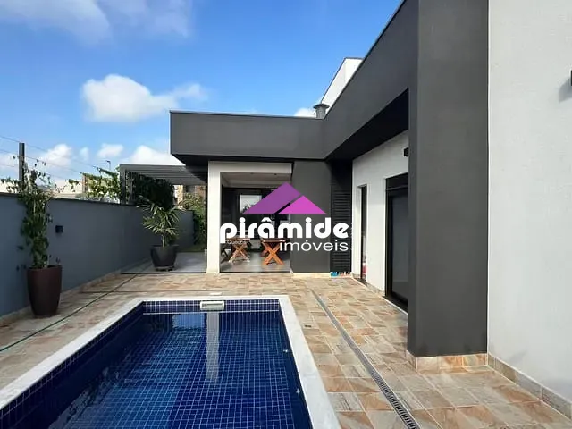 Casa com 450m² 4 quartos e 2 banheiros, à venda, no bairro Urbanova em São José dos Campos