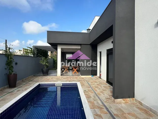 Casa com 450m² 4 quartos e 2 banheiros, à venda, no bairro Urbanova em São José dos Campos