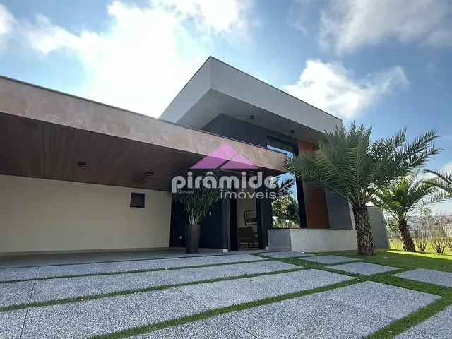 Casa com 450m² 4 quartos e 2 banheiros, à venda, no bairro Urbanova em São José dos Campos