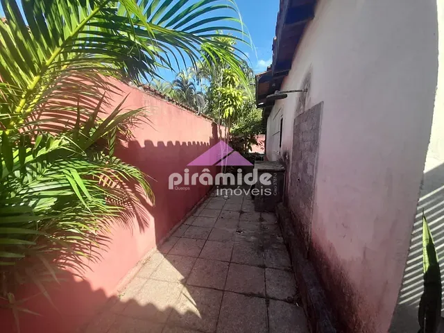 Casa com 314m² 4 quartos e 2 banheiros, à venda, no bairro Maresias em São Sebastião