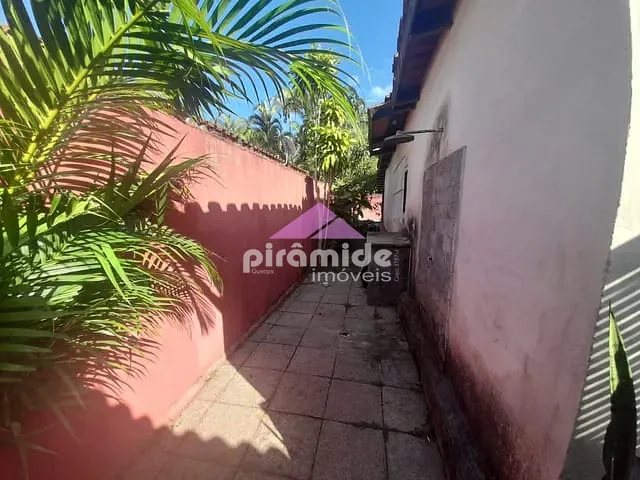 Casa com 314m² 4 quartos e 2 banheiros, à venda, no bairro Maresias em São Sebastião
