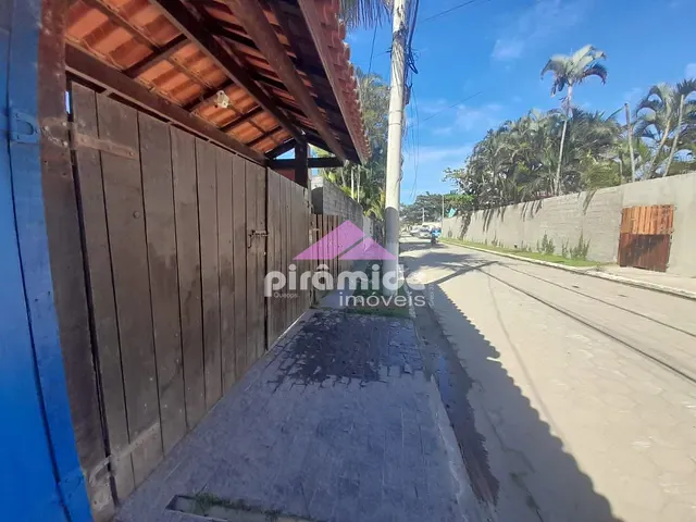 Casa com 314m² 4 quartos e 2 banheiros, à venda, no bairro Maresias em São Sebastião