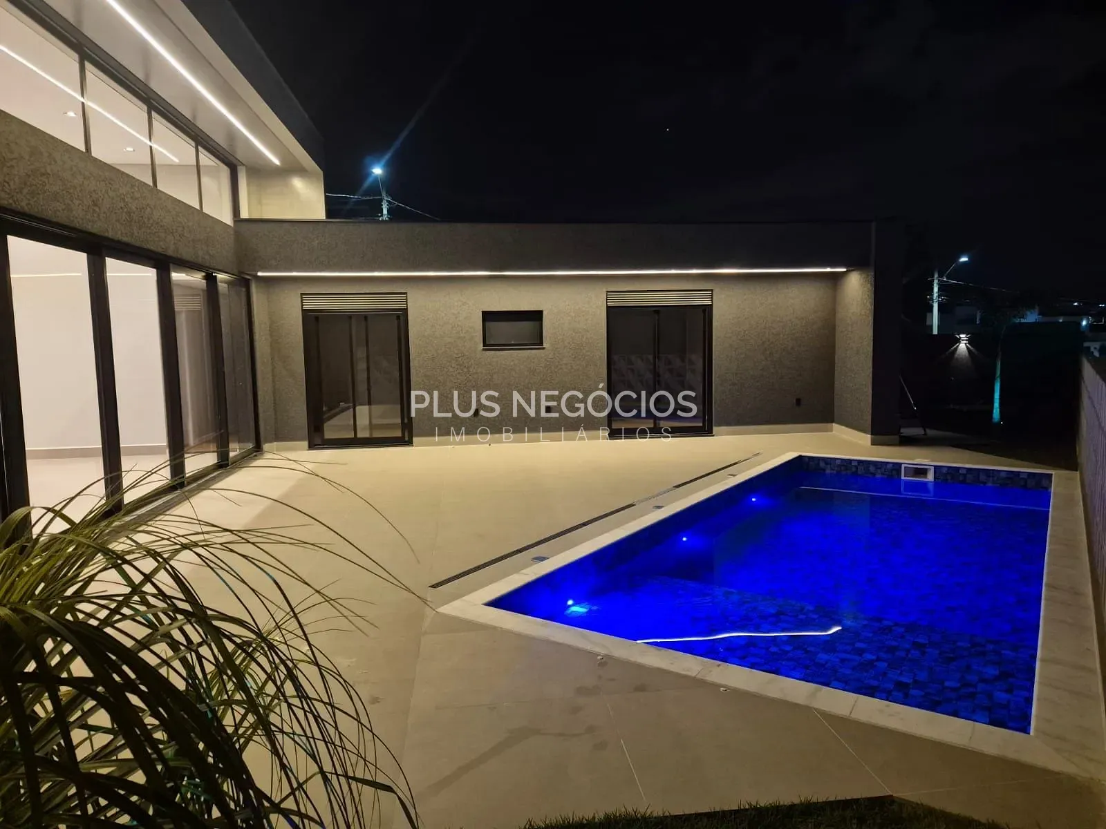 Casa, 3 quartos, 185 m² - Foto 1