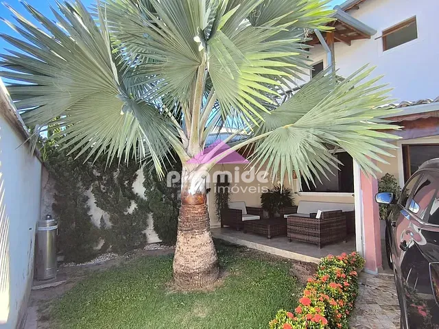 Casa com 349m² 5 quartos e 4 banheiros, à venda, no bairro Indaiá em Caraguatatuba