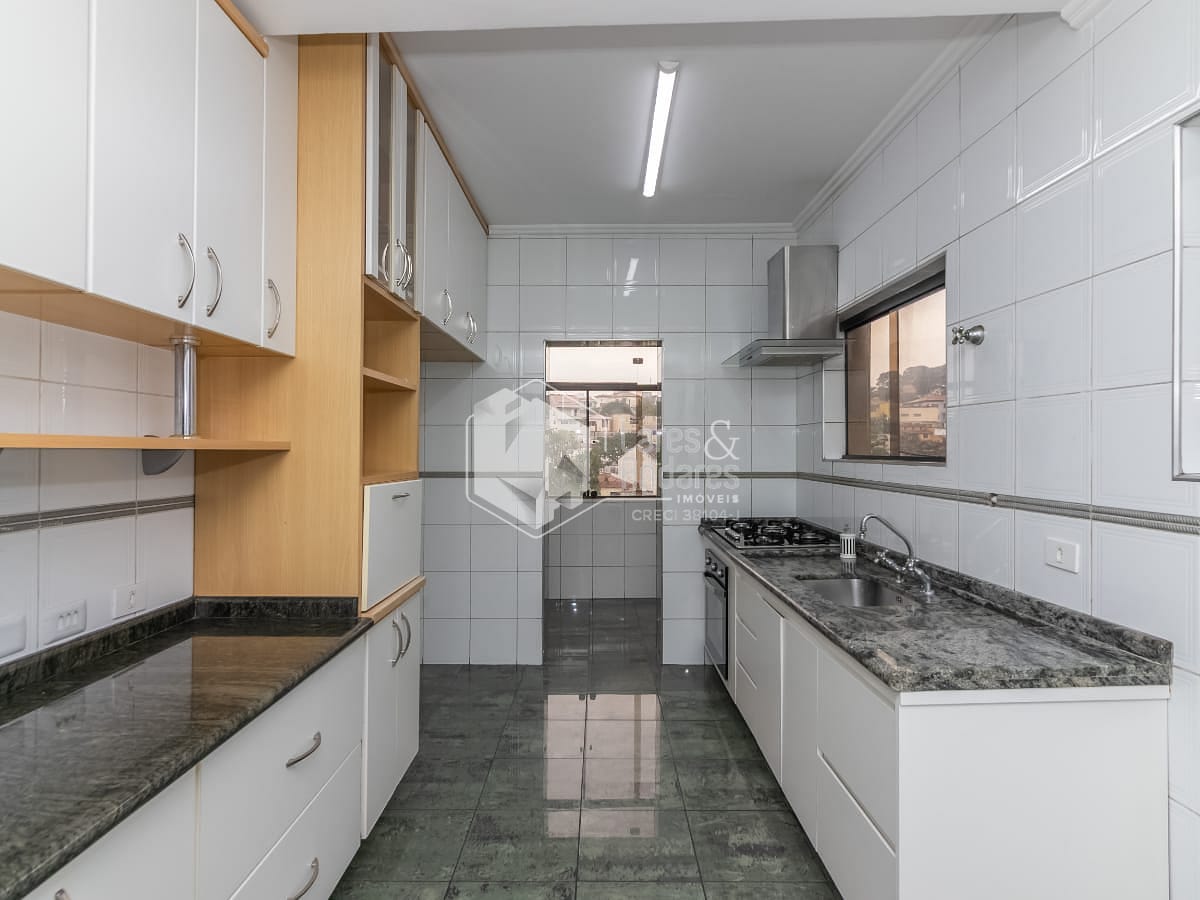 Casa, 4 quartos, 217 m² - Foto 1