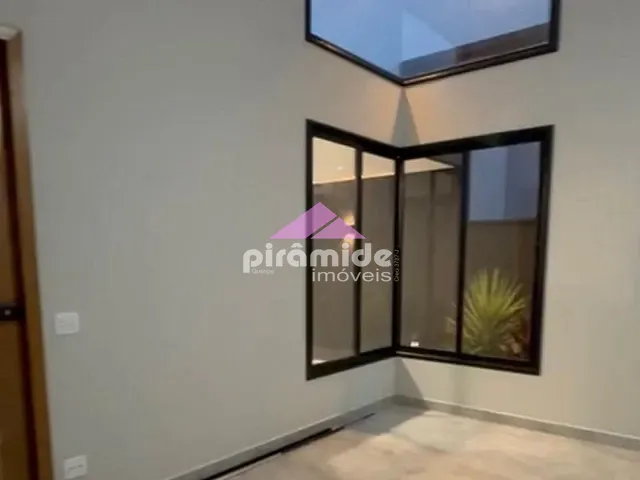 Casa com 300m² 3 quartos e 2 banheiros, à venda, no bairro Condomínio Terras do Vale em Caçapava