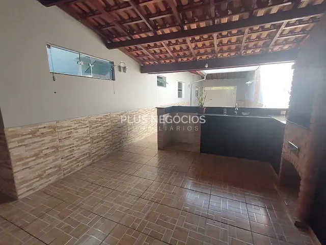 Casa com 200m² 3 quartos e 3 banheiros, à venda, no bairro Wanel Ville em Sorocaba