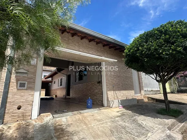 Casa com 200m² 3 quartos e 3 banheiros, à venda, no bairro Wanel Ville em Sorocaba